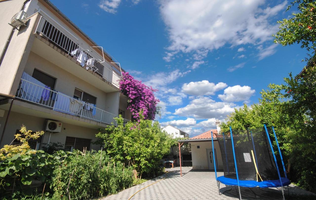 Apartments St. Lucia Kastela Luaran gambar